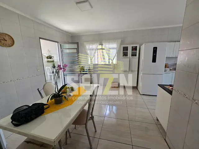 Casa com 363m² 2 quartos e 2 banheiros, à venda, no bairro Vila Nove de Julho em Bauru