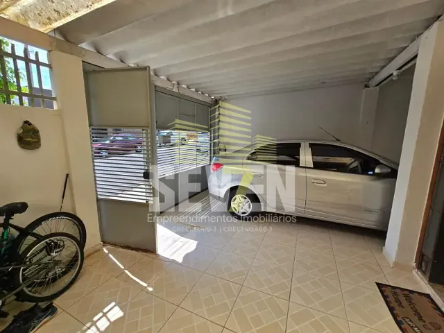 Casa com 363m² 2 quartos e 2 banheiros, à venda, no bairro Vila Nove de Julho em Bauru