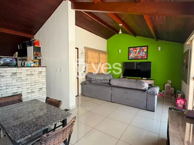 Casa 3 quartos e 2 banheiros, à venda, no bairro Vila Lamartine (Área II) em Araxá