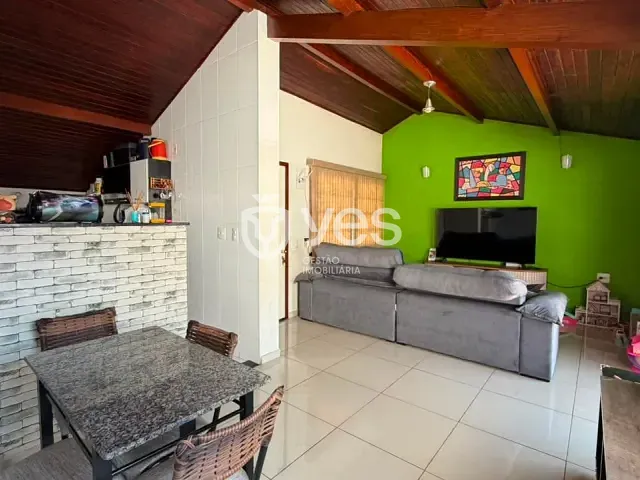Casa 3 quartos e 2 banheiros, à venda, no bairro Vila Lamartine (Área II) em Araxá