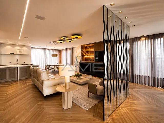 Casa com 390m² 4 quartos e 5 banheiros, à venda, no bairro São Gonçalo em Pelotas
