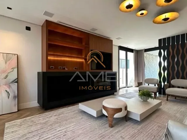 Casa com 390m² 4 quartos e 5 banheiros, à venda, no bairro São Gonçalo em Pelotas