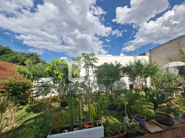 Casa com 300m² 2 quartos e 2 banheiros, à venda, no bairro Jardim Maringá em Indaiatuba