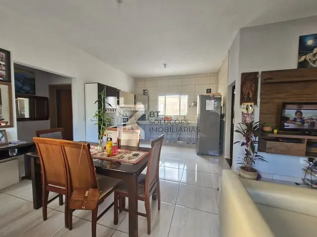 Casa com 300m² 2 quartos e 2 banheiros, à venda, no bairro Jardim Maringá em Indaiatuba