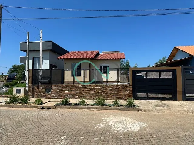 Casa 1 quarto e 1 banheiro, à venda, no bairro Azaléia em Araricá