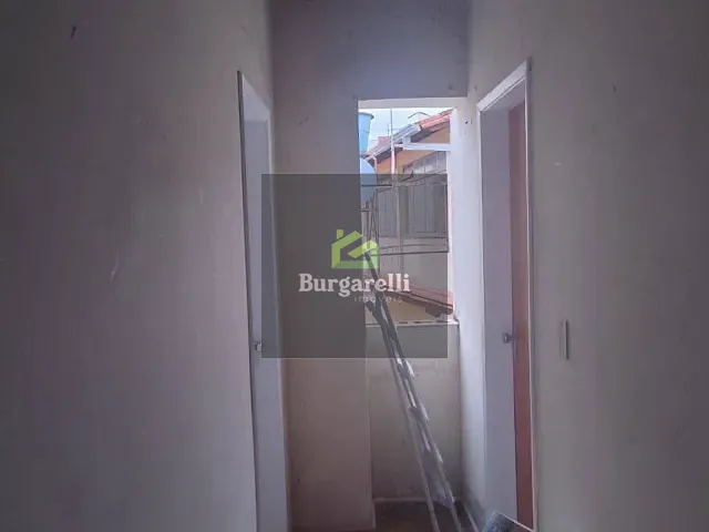 Apartamento 3 quartos e 1 banheiro, para alugar, no bairro Centro em Lavras