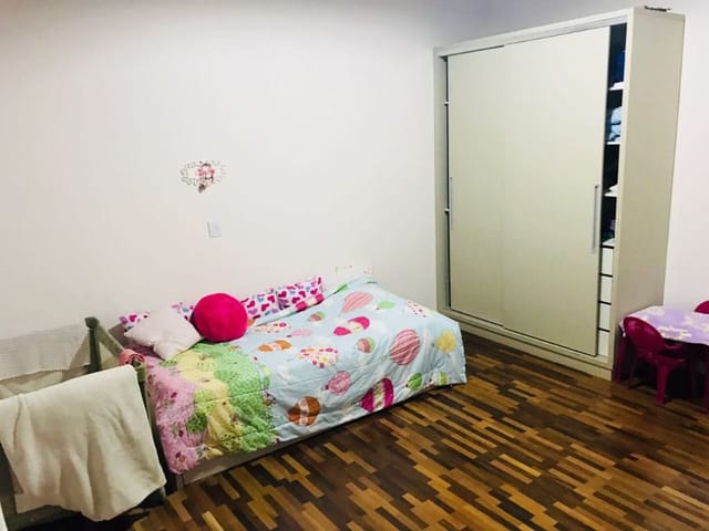 Casa com 1300m² 5 quartos e 6 banheiros, à venda ou para alugar, no bairro Parque Jaguari (Fazendinha) em Santana de Parnaíba