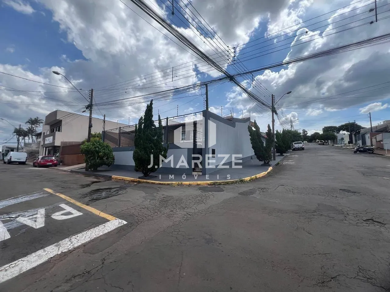 Casa, 3 quartos, 240 m² - Foto 1