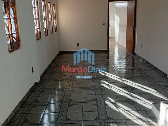 Casa com 250m² 3 quartos e 1 banheiro, à venda, no bairro Jardim Guanabara em Ituverava