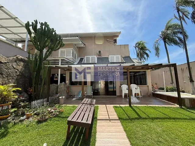 Casa com 720m² 5 quartos e 7 banheiros, à venda, no bairro Barra da Tijuca em Rio de Janeiro