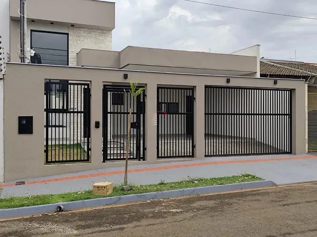 Casa 3 quartos e 2 banheiros, à venda, no bairro Loteamento Chamonix em Londrina