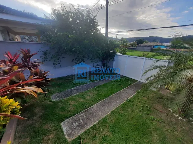 Casa 3 quartos e 5 banheiros, à venda ou para alugar, no bairro Caxito em Maricá