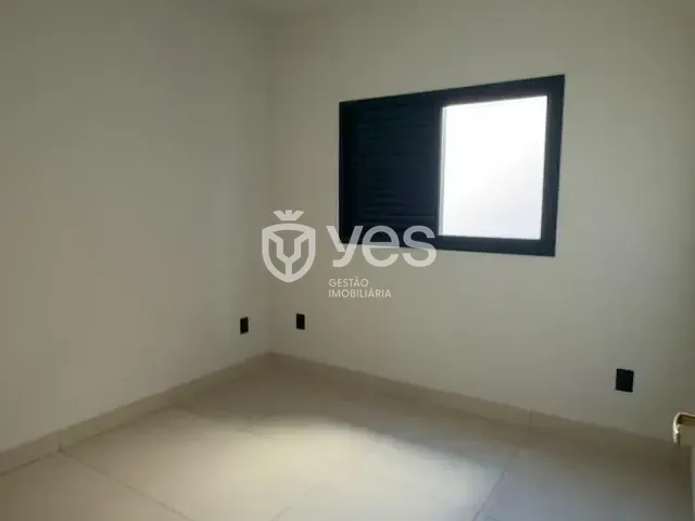 Casa 2 quartos e 2 banheiros, à venda, no bairro Parque das Mangabeiras em Araxá
