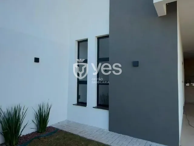 Casa 2 quartos e 2 banheiros, à venda, no bairro Parque das Mangabeiras em Araxá