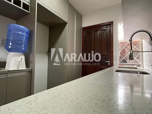 Casa com 201m² 2 quartos e 1 banheiro, à venda, no bairro Espinheiros em Itajaí