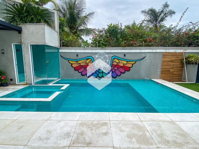 Casa com 350m² 5 quartos e 7 banheiros, à venda, no bairro Barra da Tijuca em Rio de Janeiro