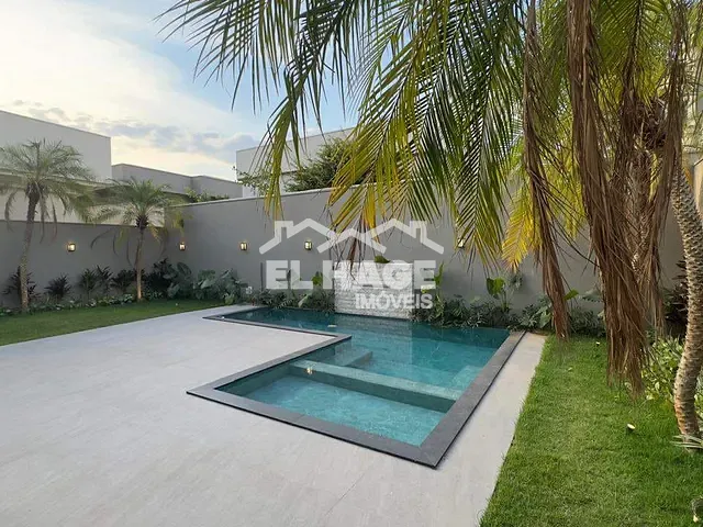 Casa com 462m² 4 quartos e 6 banheiros, à venda, no bairro Jardim Itália em Cuiabá