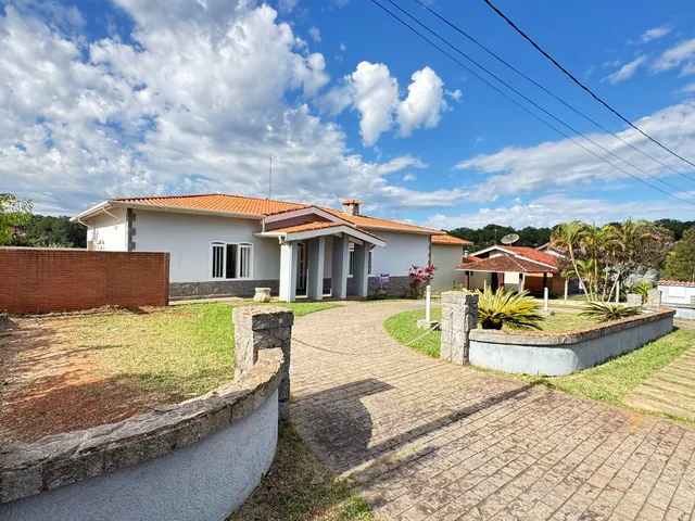Casa com 1400m² 4 quartos e 5 banheiros, à venda, no bairro Parque Residencial Colina das Estrelas em Tatuí