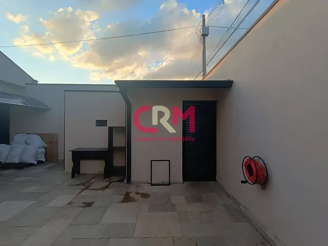 Casa com 390m² 3 quartos e 2 banheiros, à venda, no bairro Residencial Portal da Serra em Taquaritinga