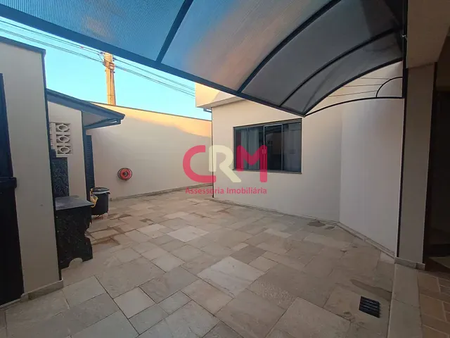 Casa com 390m² 3 quartos e 2 banheiros, à venda, no bairro Residencial Portal da Serra em Taquaritinga