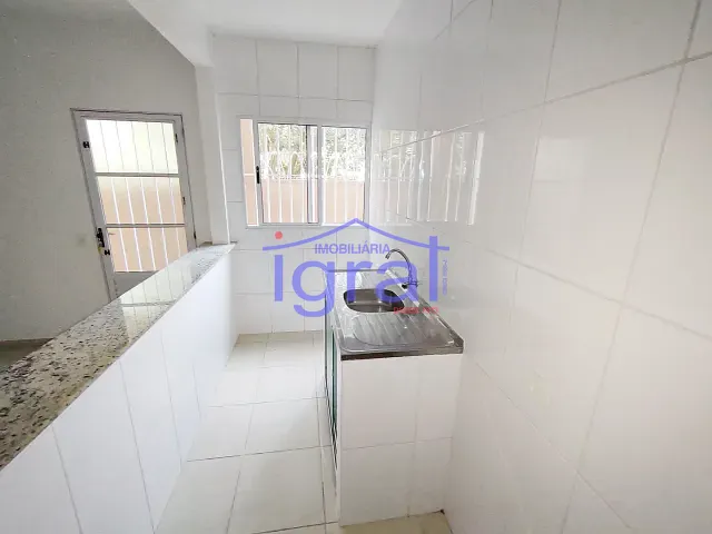 Casa 2 quartos e 1 banheiro, para alugar, no bairro Vila Guarani (Z Sul) em São Paulo