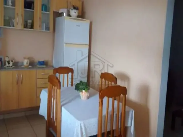 Casa com 250m² 2 quartos e 1 banheiro, à venda, no bairro Jardim Zaira em Mauá
