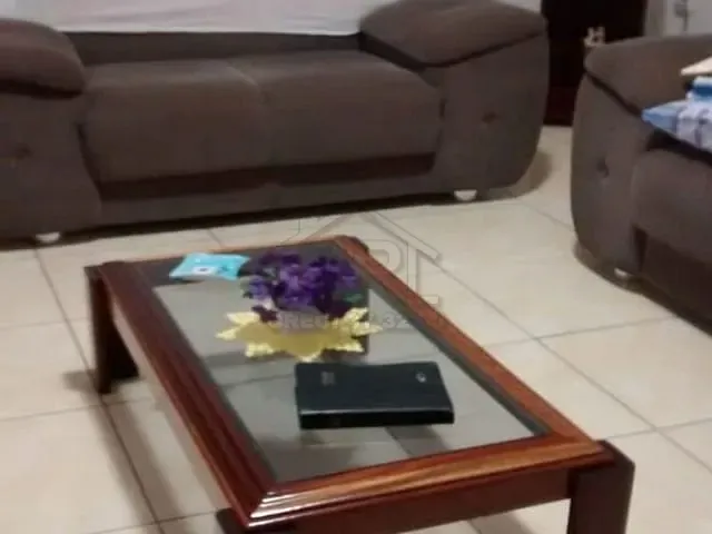 Casa com 250m² 2 quartos e 1 banheiro, à venda, no bairro Jardim Zaira em Mauá