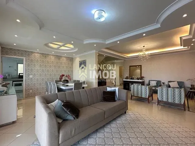 Casa com 500m² 5 quartos e 6 banheiros, à venda, no bairro Chácara Malota em Jundiaí