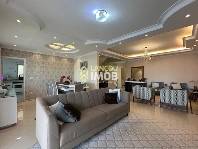 Casa com 500m² 5 quartos e 6 banheiros, à venda, no bairro Chácara Malota em Jundiaí