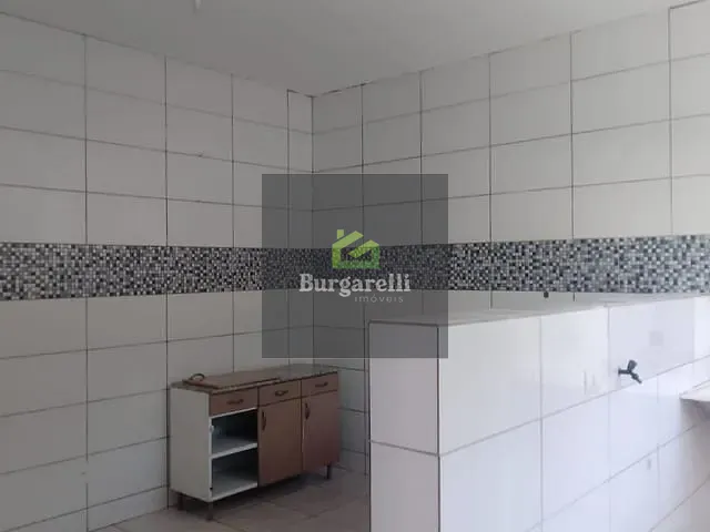 Casa 1 quarto e 1 banheiro, para alugar, no bairro Centro em Lavras