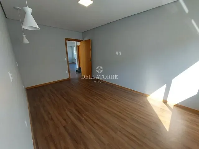 Casa com 280m² 3 quartos e 4 banheiros, à venda, no bairro Albuquerque em Teresópolis