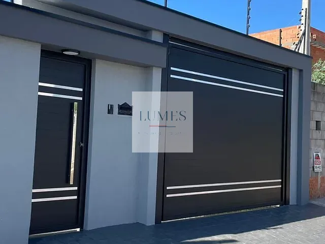 Casa com 250m² 3 quartos e 3 banheiros, à venda, no bairro Parque Planalto em Santa Bárbara D'Oeste