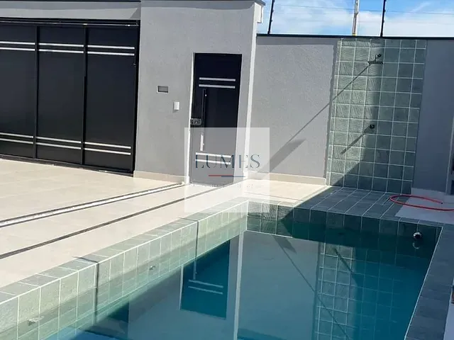 Casa com 250m² 3 quartos e 3 banheiros, à venda, no bairro Parque Planalto em Santa Bárbara D'Oeste