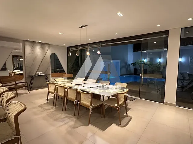 Casa 3 quartos e 4 banheiros, à venda, no bairro São Mateus em Araçuaí