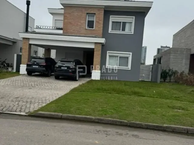 Casa 4 quartos e 4 banheiros, à venda, no bairro São Gonçalo em Pelotas