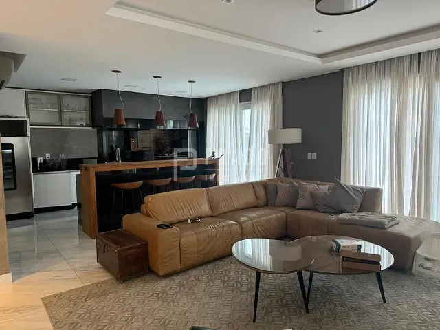 Casa 4 quartos e 4 banheiros, à venda, no bairro São Gonçalo em Pelotas