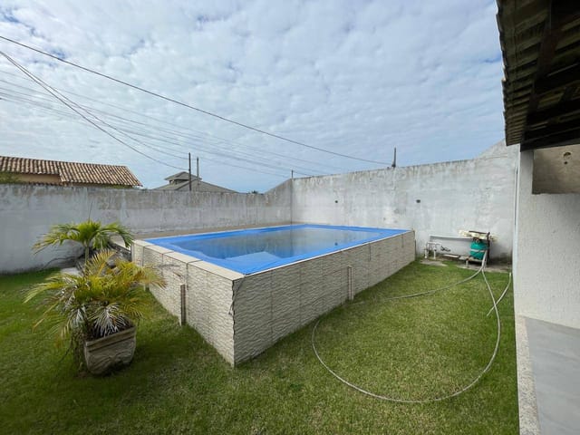 Casa com 438m² 2 quartos e 1 banheiro, à venda, no bairro Jardim Atlântico Leste (Itaipuaçu) em Maricá