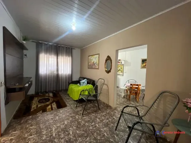 Casa com 300m² 3 quartos e 1 banheiro, à venda, no bairro Jardim Novo Aeroporto em Três Lagoas