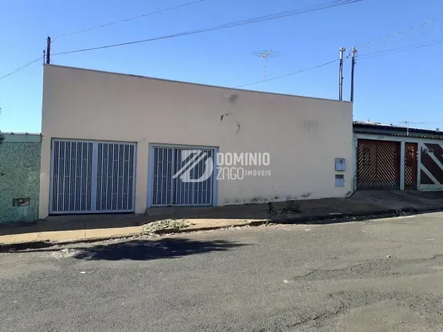 Casa com 250m² 2 quartos e 1 banheiro, à venda, no bairro Boa Vista em Uberaba