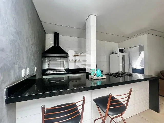 Casa com 151m² 3 quartos e 1 banheiro, à venda, no bairro Capricórnio em Rolândia