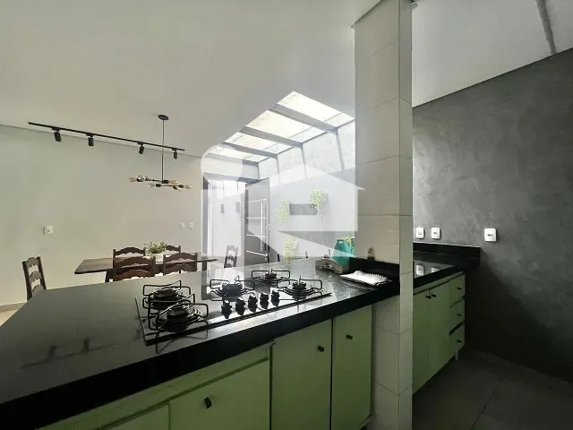 Casa com 151m² 3 quartos e 1 banheiro, à venda, no bairro Capricórnio em Rolândia