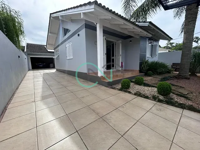 Casa com 312m² 2 quartos e 2 banheiros, à venda, no bairro Centenário em Sapiranga