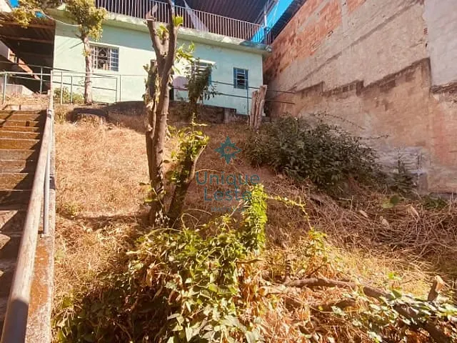 Casa com 354m² 5 quartos e 2 banheiros, à venda, no bairro Maria Goretti em Belo Horizonte
