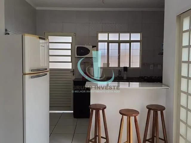 Casa com 200m² 2 quartos e 1 banheiro, à venda, no bairro JARDIM DOS OITIS em ARARAQUARA