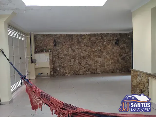 Casa com 200m² 3 quartos e 3 banheiros, à venda, no bairro Água Rasa em São Paulo