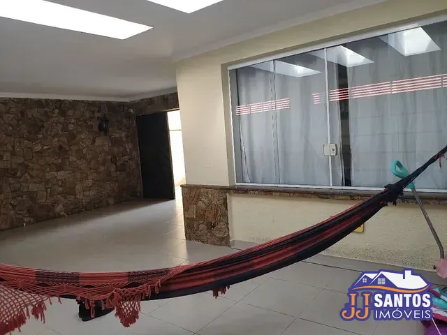 Casa com 200m² 3 quartos e 3 banheiros, à venda, no bairro Água Rasa em São Paulo