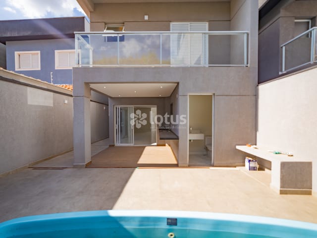 Casa com 187m² 3 quartos e 3 banheiros, à venda ou para alugar, no bairro Portais (Polvilho) em Cajamar