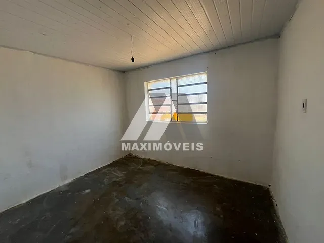 Casa com 366m² 2 quartos e 1 banheiro, à venda, no bairro São Jorge em Araçuaí