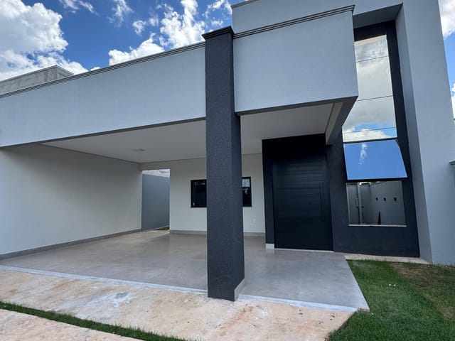 Casa com 300m² 3 quartos e 4 banheiros, à venda, no bairro Jardim Bougainville em Sinop