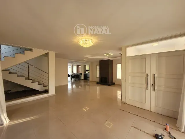 Casa 4 quartos e 5 banheiros, para alugar, no bairro Esperança em Londrina